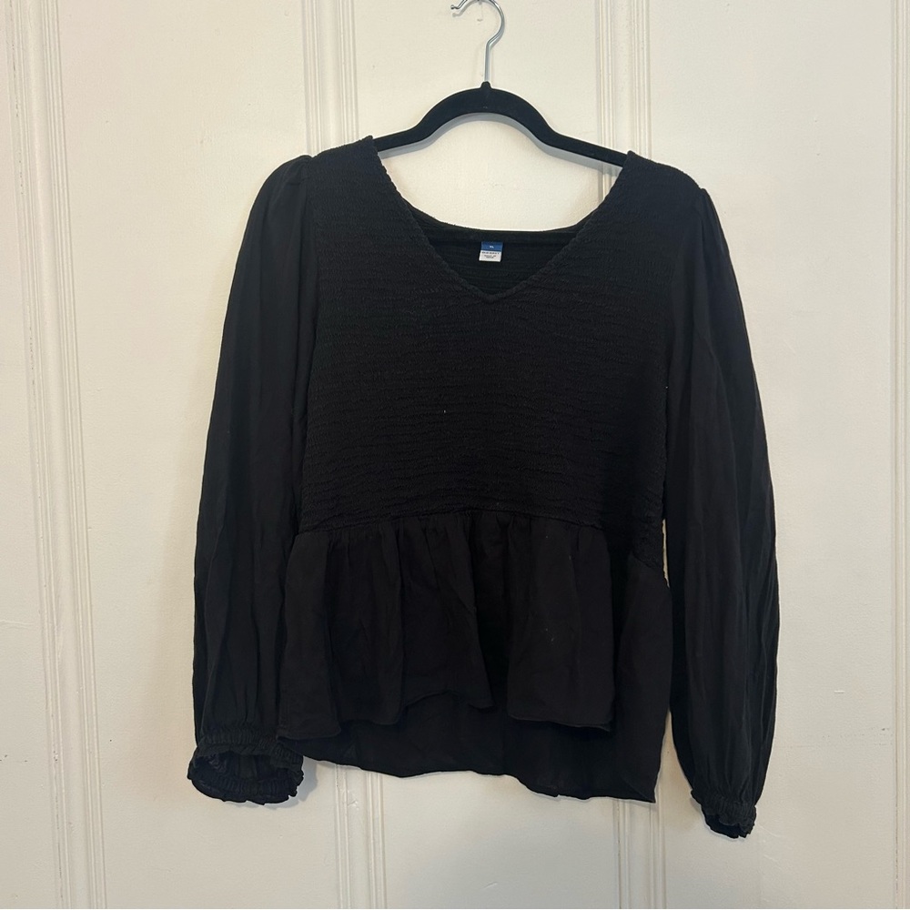 Old Navy Black V-Neck Smocked Long Sleeve Shirt